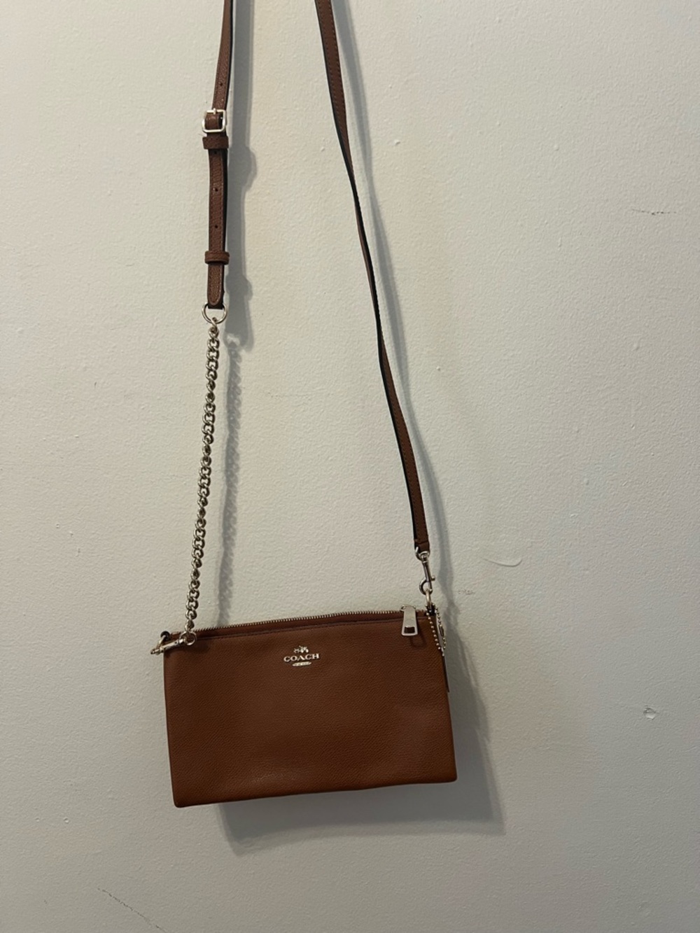 Stunning Coach Brown Pebbled Leather Chain-Accent Crossbody